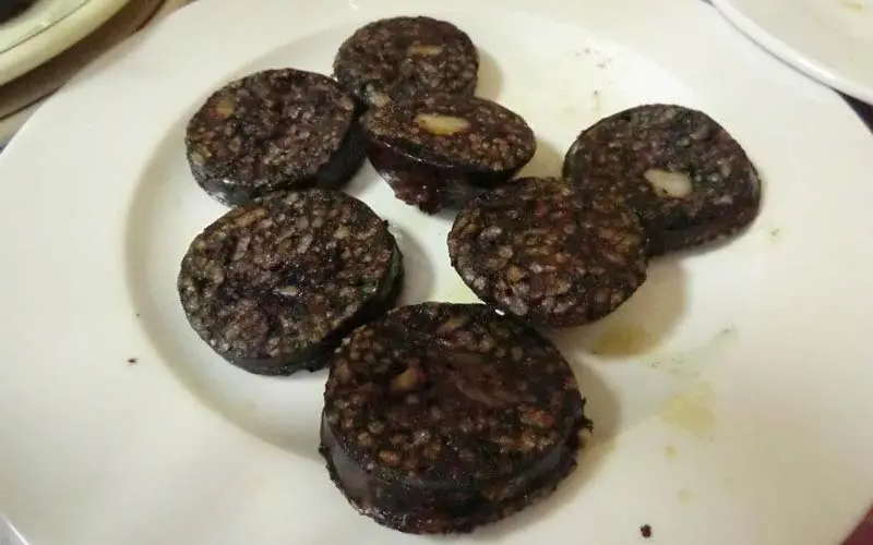 Foto: Facebook Mes&oacute;n de los 20 platos