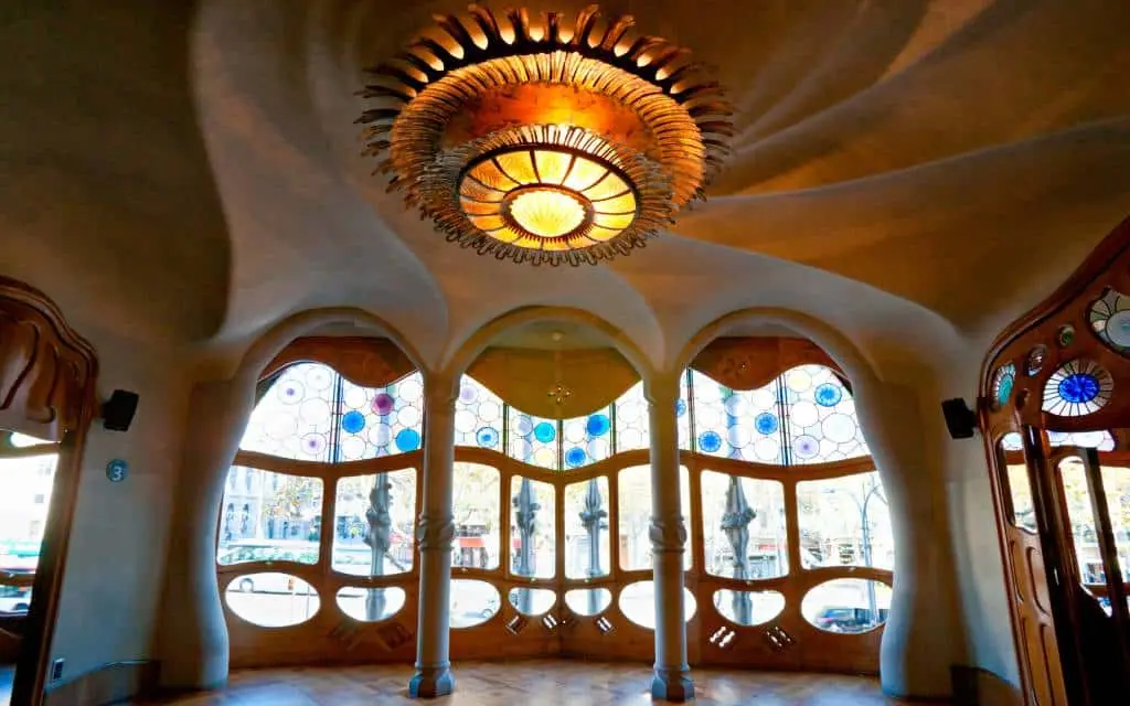 Interior de la Casa Batll&oacute;. | Shutterstock