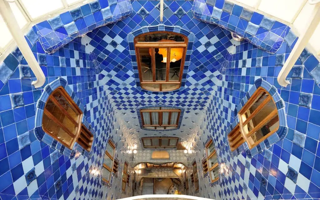 Interior de la Casa Batll&oacute;. | Shutterstock