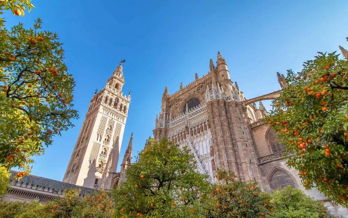 Catedral de Sevilla. | Shutterstock
