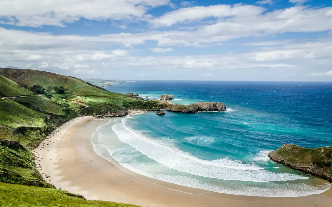 Playa de Torimbia. | Shutterstock