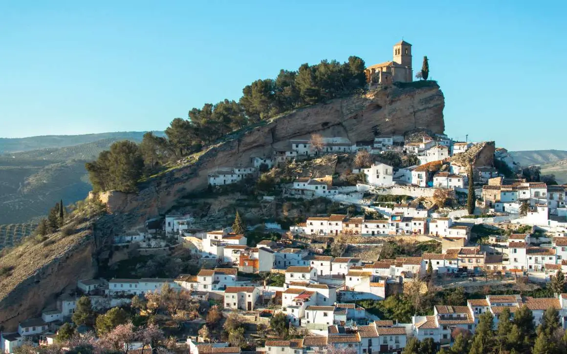 Montefr&iacute;o. | Shutterstock