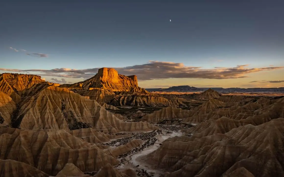 Parque Natural de las Bardenas Reales. | Shutterstock