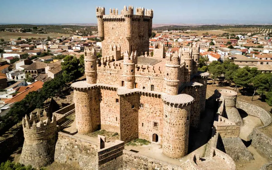 Castillo de Guadamur. | Shutterstock