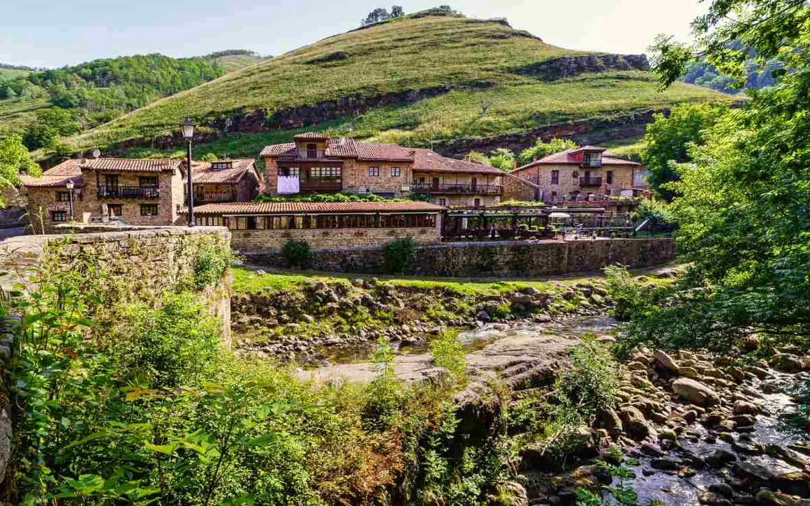 B&aacute;rcena Mayor. | Shutterstock