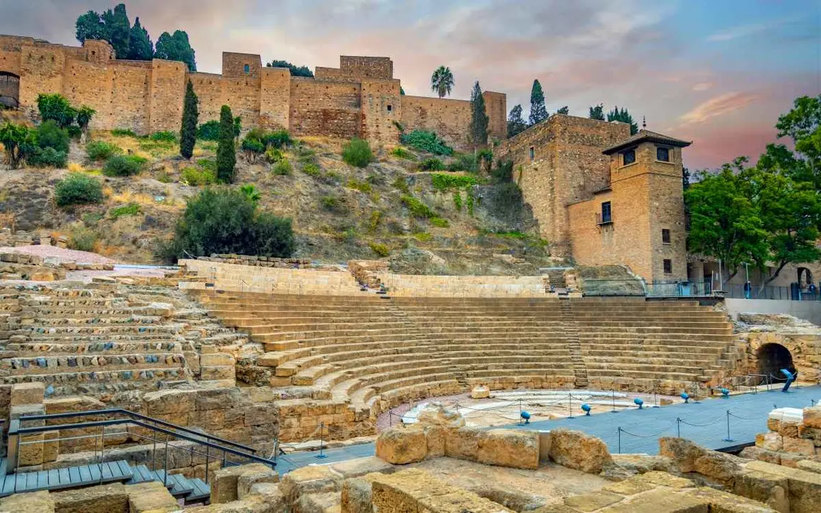 El teatro romano&nbsp;de M&aacute;laga. | Shutterstock
