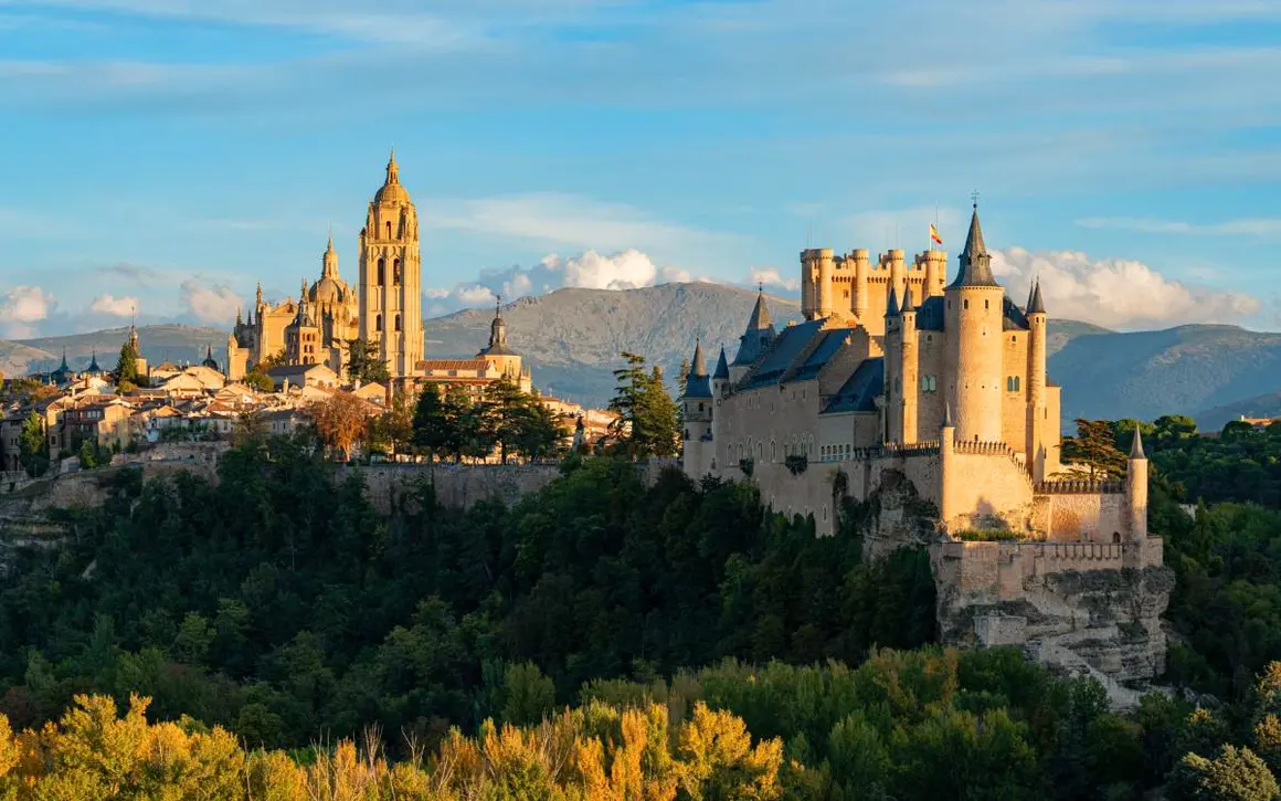 Segovia. | Shutterstock