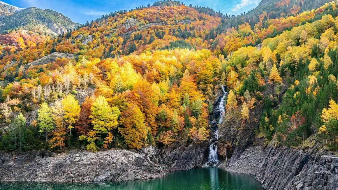 Cascada de Espigantosa (Huesca). | Shutterstock