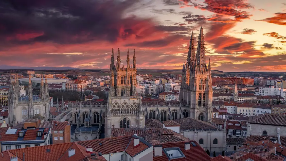 Catedral Bas&iacute;lica Metropolitana de Santa Mar&iacute;a (Burgos). | Shutterstock