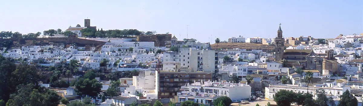 Imagen destacada cedida por &copy;EMPRESA P&Uacute;BLICA PARA LA GESTI&Oacute;N DEL TURISMO Y DEPORTE DE ANDALUC&Iacute;A
panoramica-lugares-andalucia-sevilla-alcala-de-guadaira