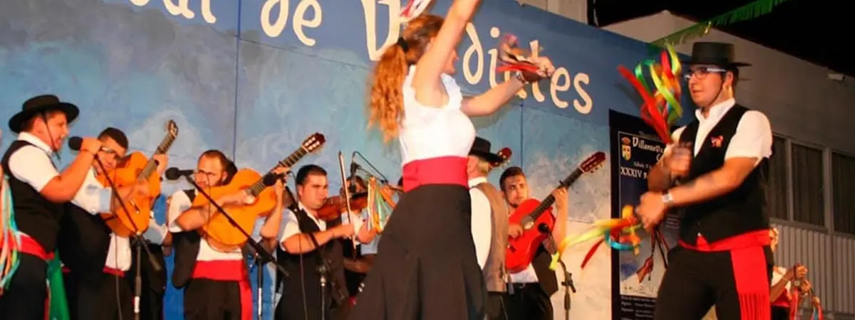 traje de malague&ntilde;a