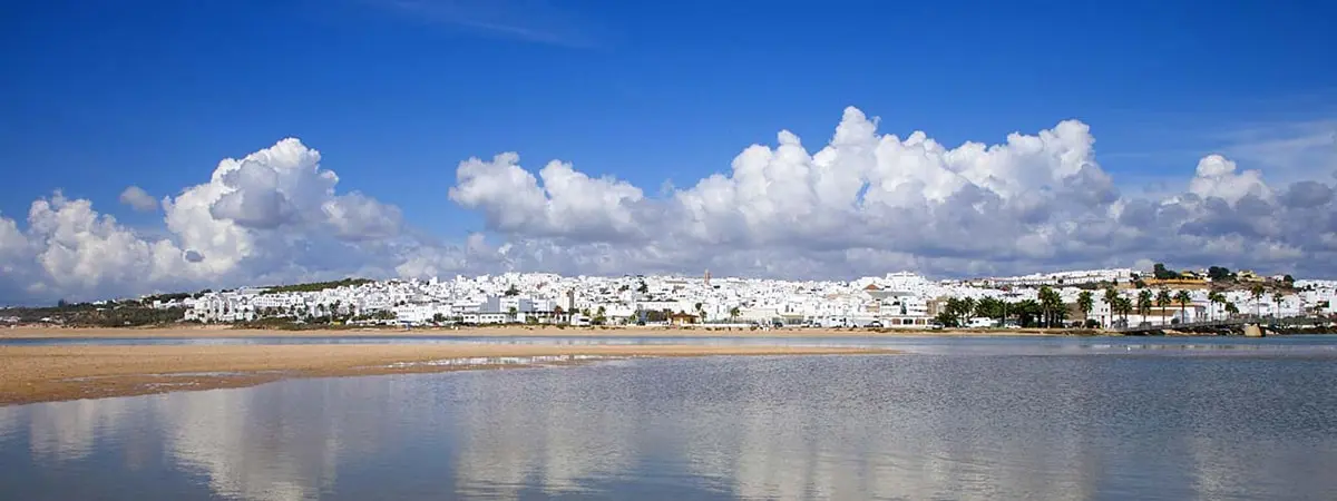 D&oacute;nde dormir en Conil de la Frontera