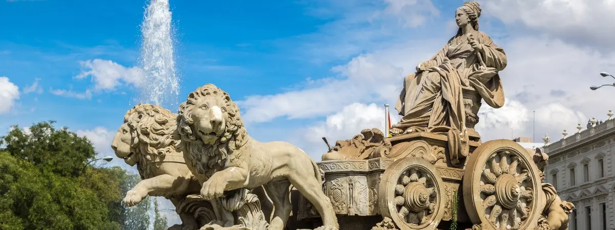 Fuente de Cibeles en Madrid, s&iacute;mbolo neocl&aacute;sico | Shutterstock