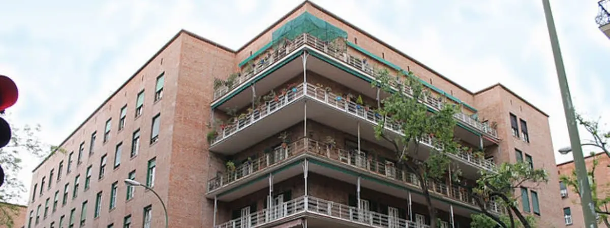 M&iacute;tica esquina con balcones de la casa de las flores. | wikimedia