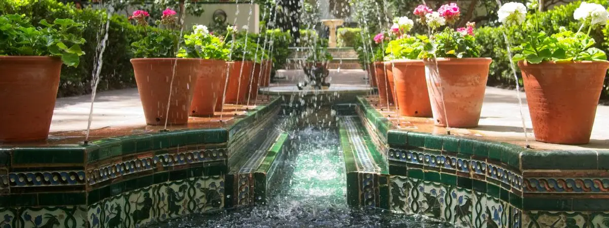 Jard&iacute;n del Museo Sorolla inspirado en el Generalife de Granada. | Shutterstock