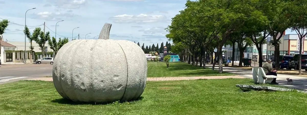 Monumento a la calabaza en Don Benito, Badajoz. | Espa&ntilde;a Fascinante