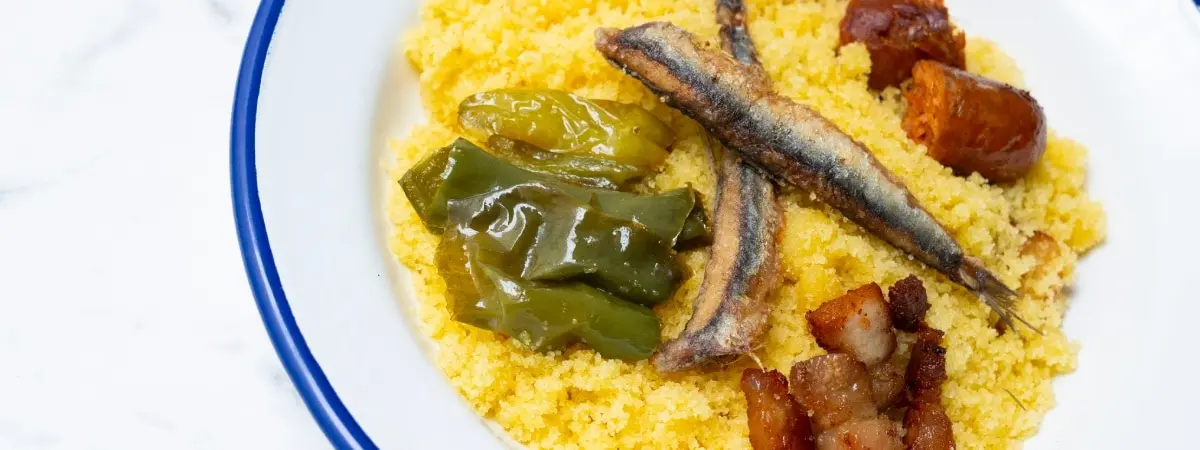Plato de migas t&iacute;pico de Almer&iacute;a. | Shutterstock