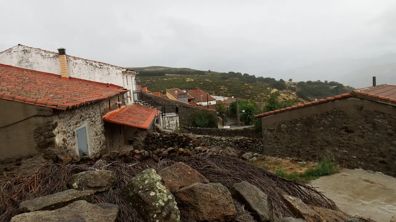 Navasequilla en un d&iacute;a nublado