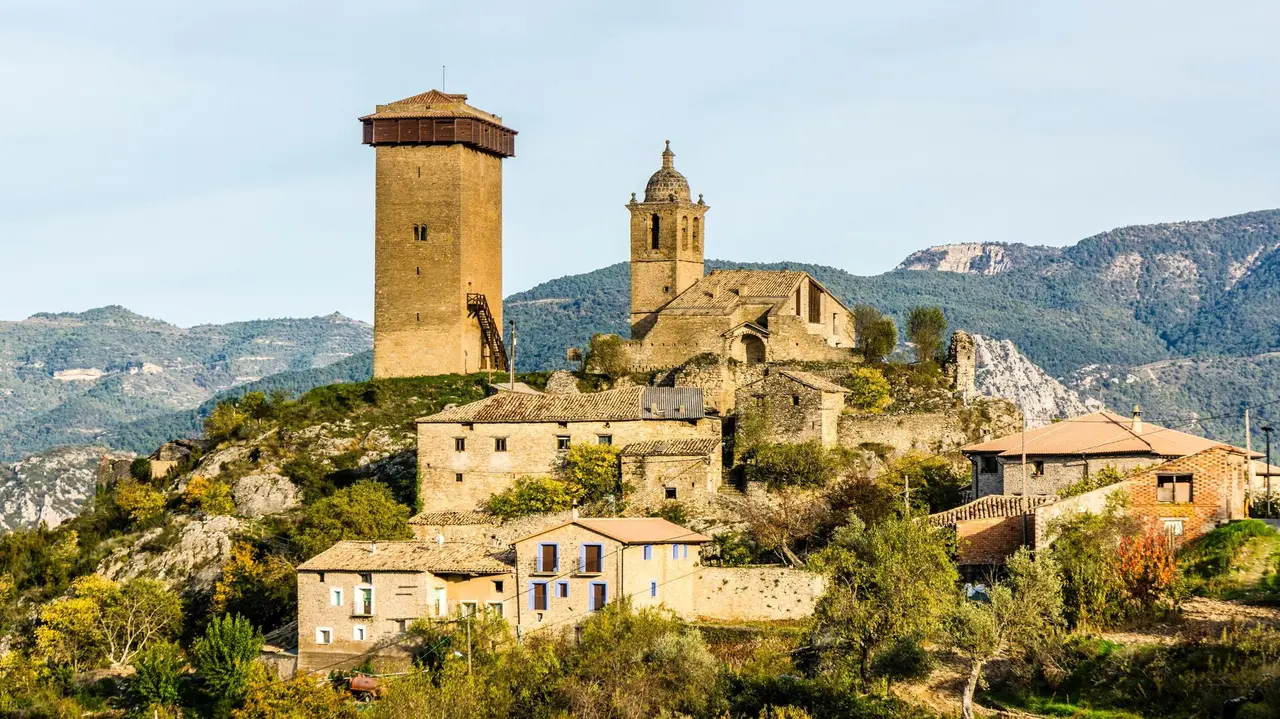 Panor&aacute;mica de Abizando, una joya medieval en un entorno impresionante