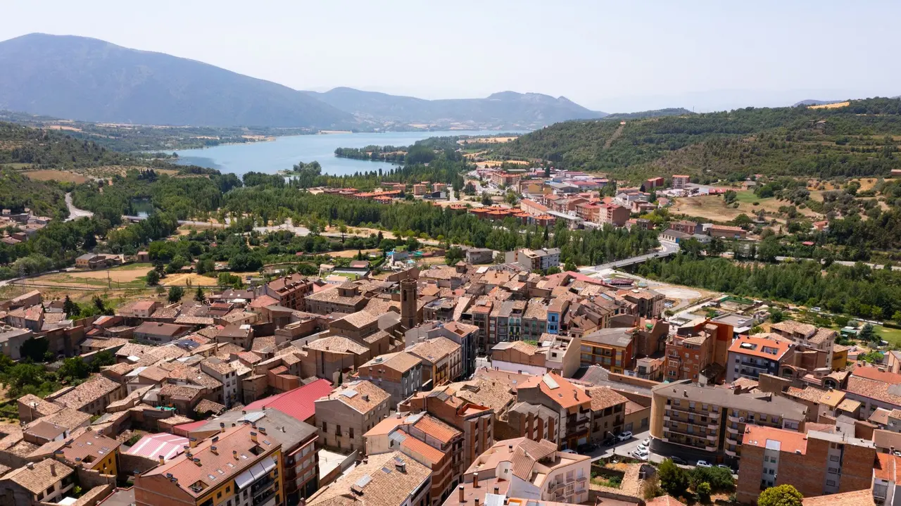 dreamstime_m_299653860