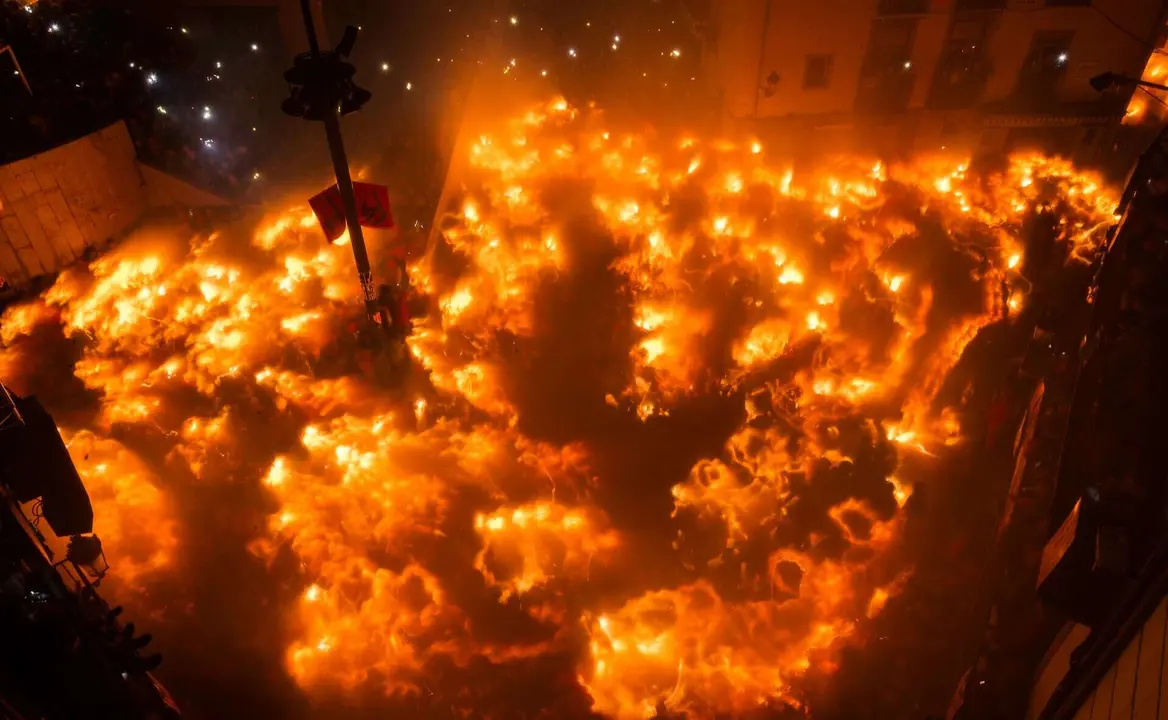 La Patum, fiesta tradicional del fuego. | Shutterstock