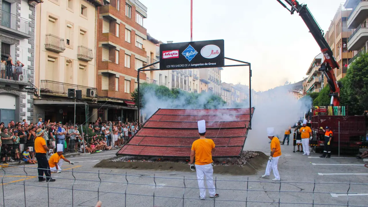 D&iacute;a_de_la_Longaniza_2023_&ndash;_Fiesta_t&iacute;pica_de_Graus,_Arag&oacute;n,_Espa&ntilde;a_(5)