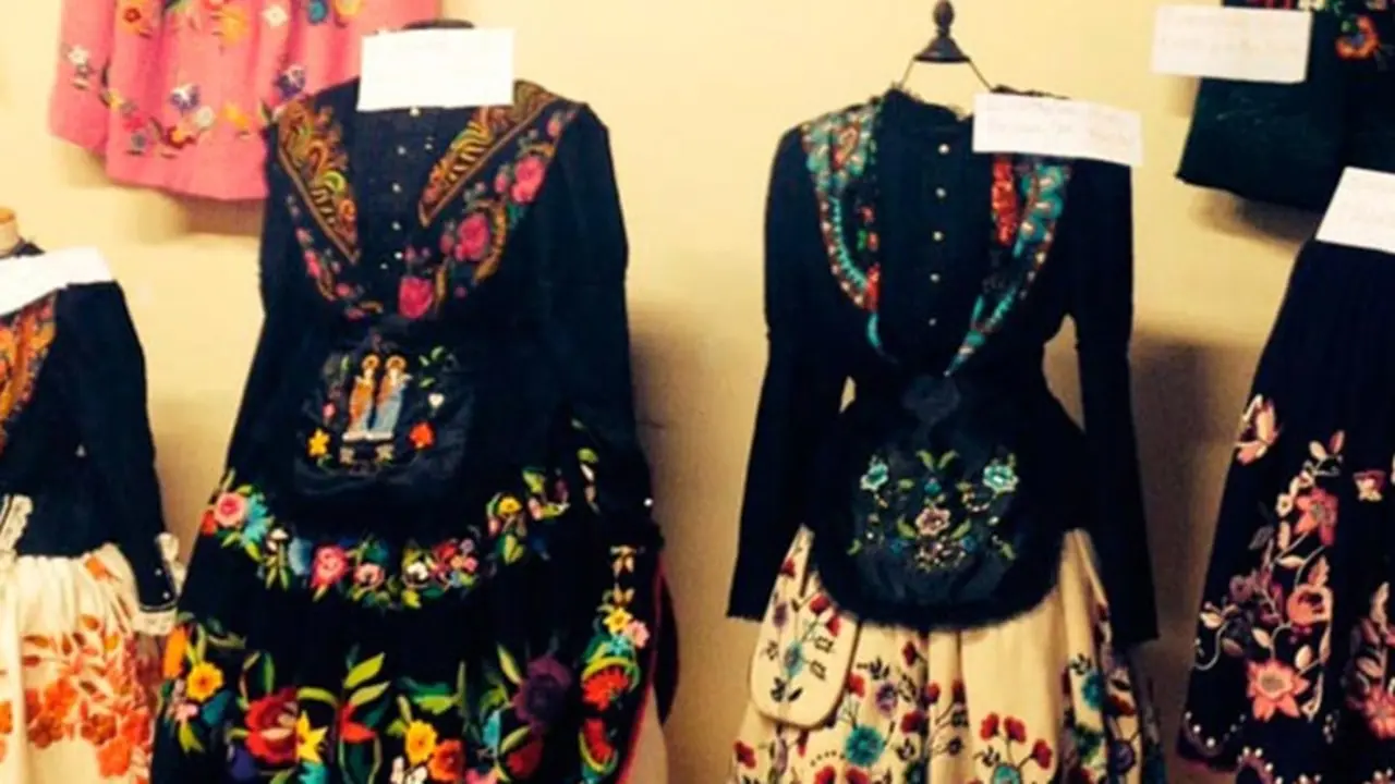 traje regional de granada