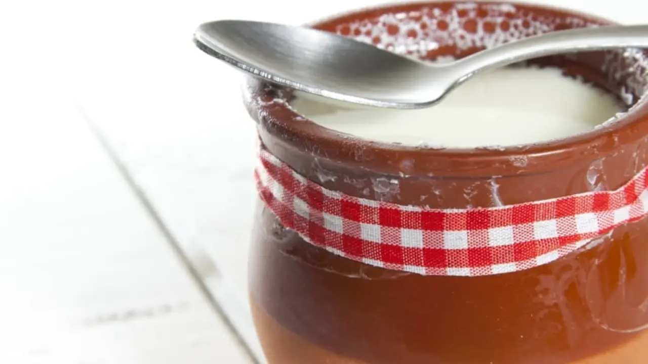 Postre de cuajada. | Shutterstock