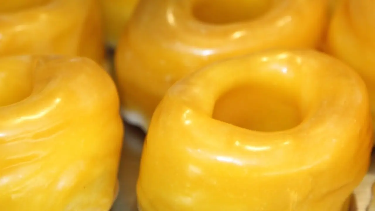 Plato de rosquillas listas de Alcal&aacute; | Shutterstock
