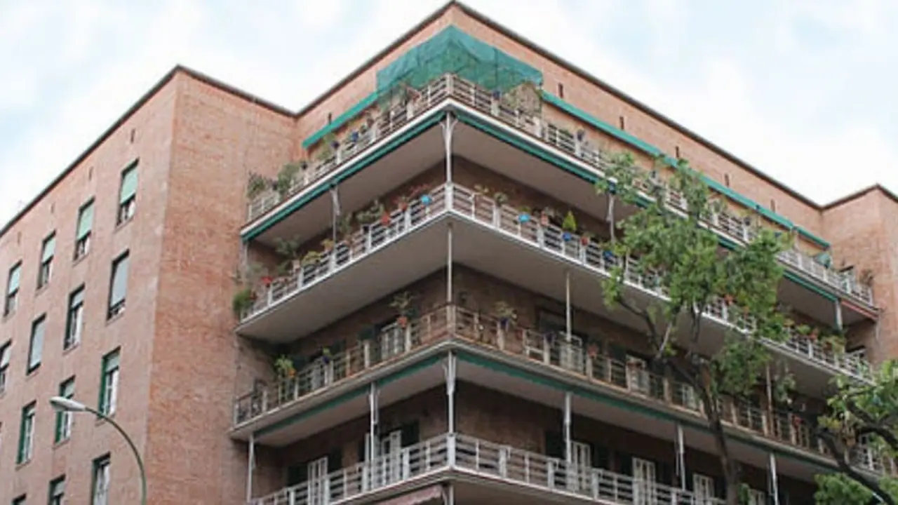 M&iacute;tica esquina con balcones de la casa de las flores. | wikimedia