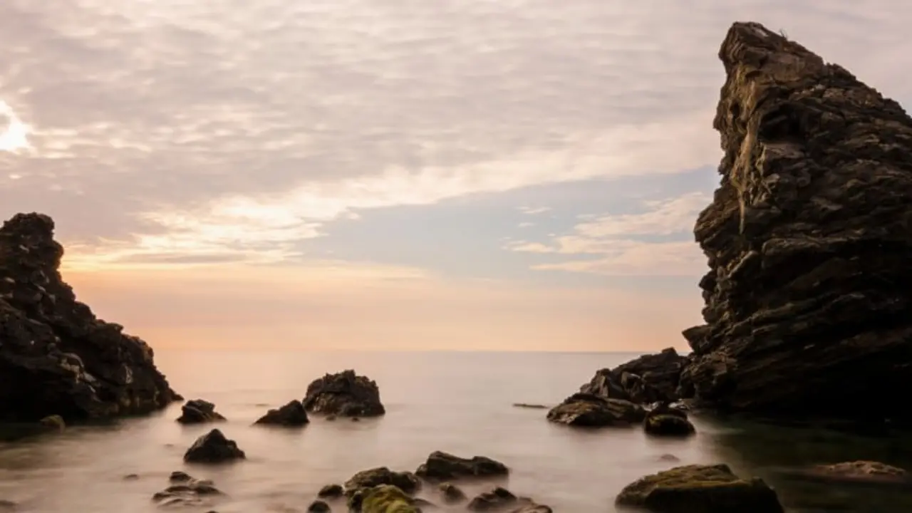 Playa de las Alberquillas | Shutterstock
