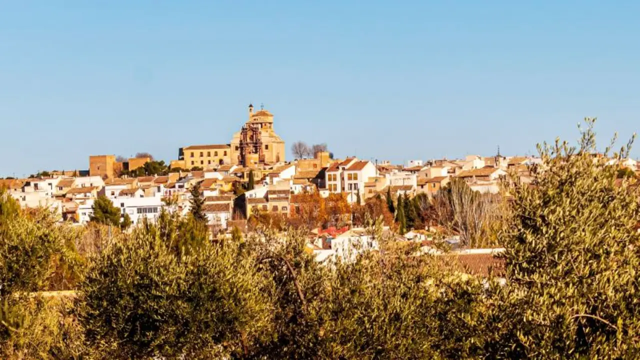 Vista de p&aacute;jaro del castillo y del pueblo de Caravaca de la Cruz