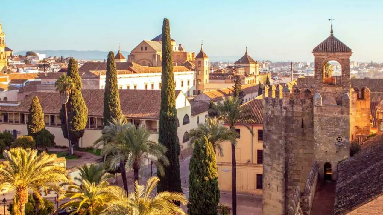 las 5 ciudades espa&ntilde;olas que m&aacute;s sorprenden a quienes las visitan