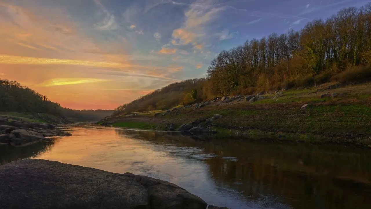 Quiet scene at sunset in the river Mi&ntilde;o, Terras Do Mi&ntilde;o, O P&aacute;ramo, Lugo, Galicia
