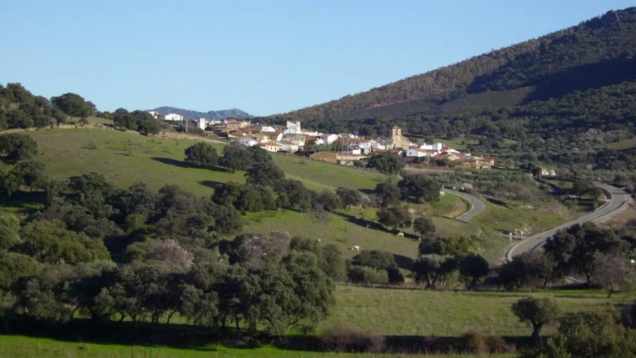 Romangordo y su paisaje junto al ParqueNacional de Monfrag&uuml;e