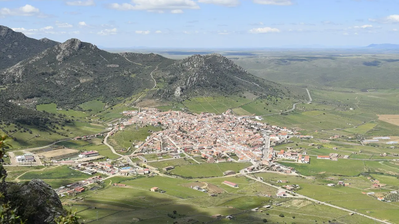 Vista a&eacute;rea de Pe&ntilde;alsordo