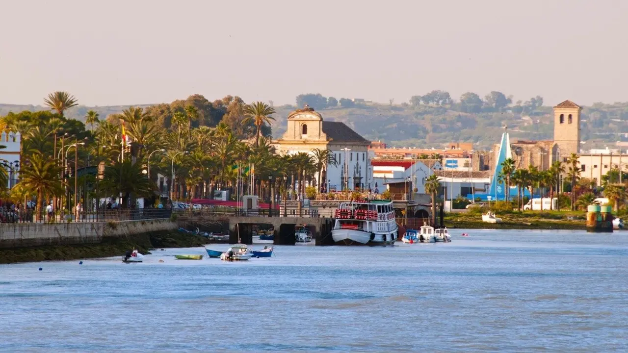 http://www.dreamstime.com/royalty-free-stock-image-puerto-de-santa-maria-cadiz-spain-image-river-guadalete-one-most-important-cities-winery-sherry-region-image36216406