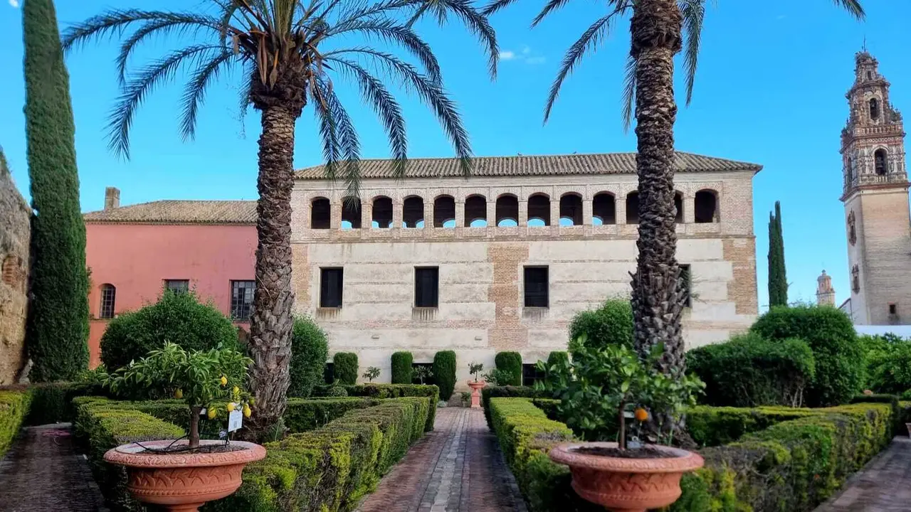 Palacio_de_Portocarrero_huerto