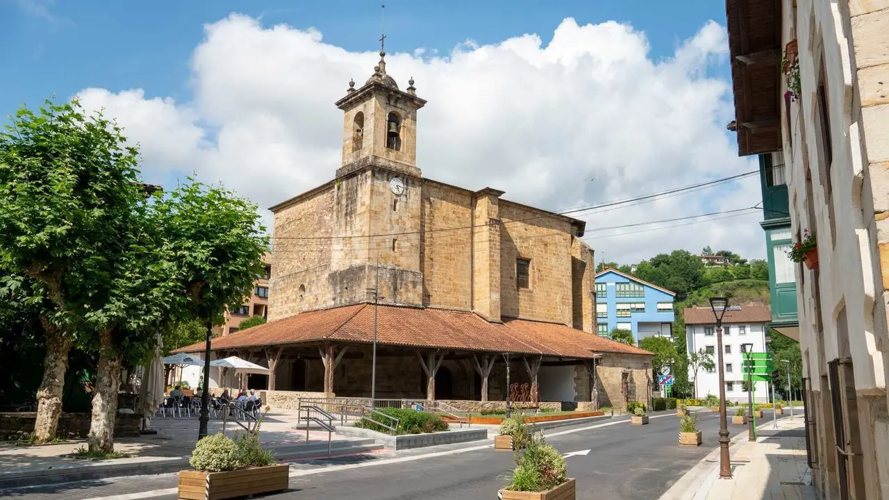 Iglesia Parroquial de San Andr&eacute;s en  Ormaiztegi