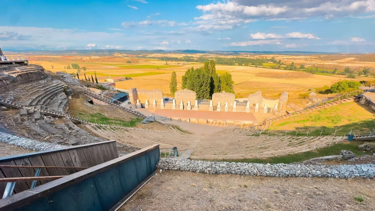 El magn&iacute;fico teatro de Clunia Sulpicia
