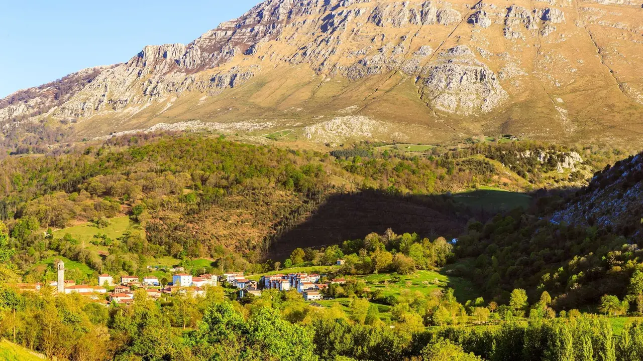 Vista panor&aacute;mica de Arredondo. | Shutterstock
