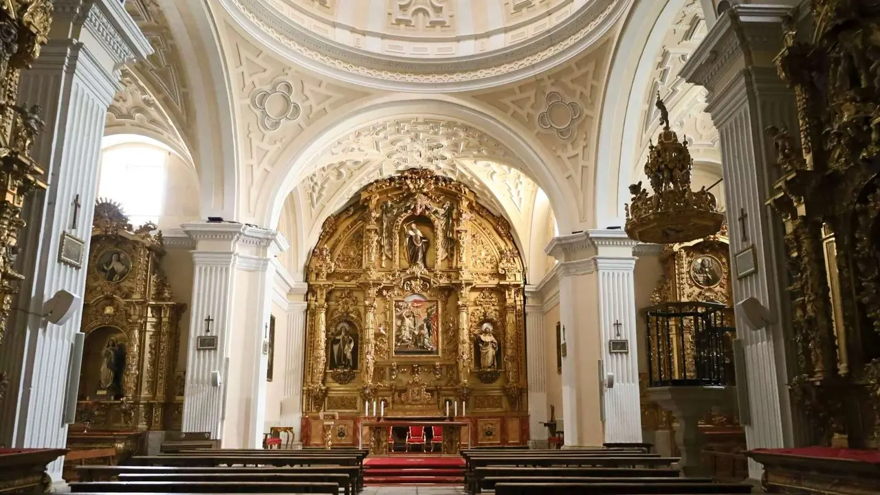 Interior del Monasterio de la Encarnaci&oacute;n. | Shutterstock