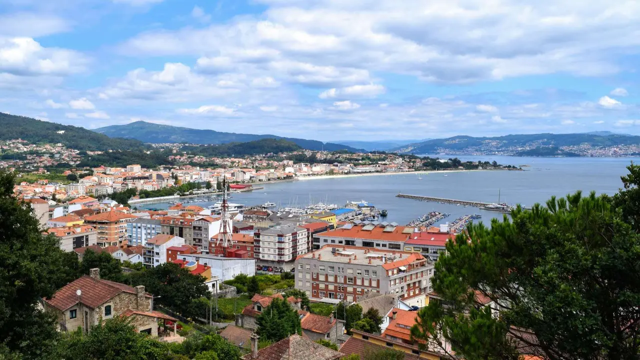 Panor&aacute;mica de Cangas. | Shutterstock