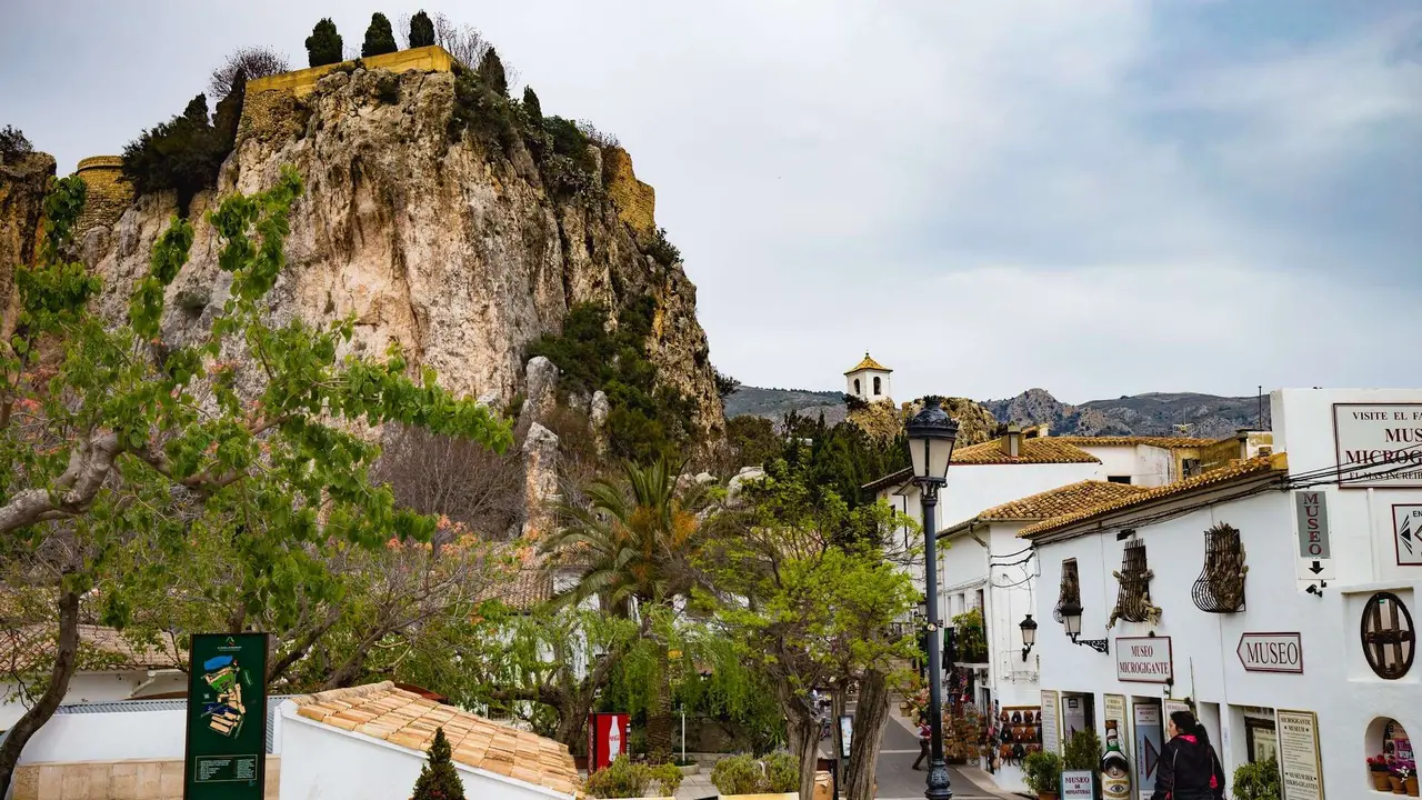 Guadalest, Alicante. | Shutterstock