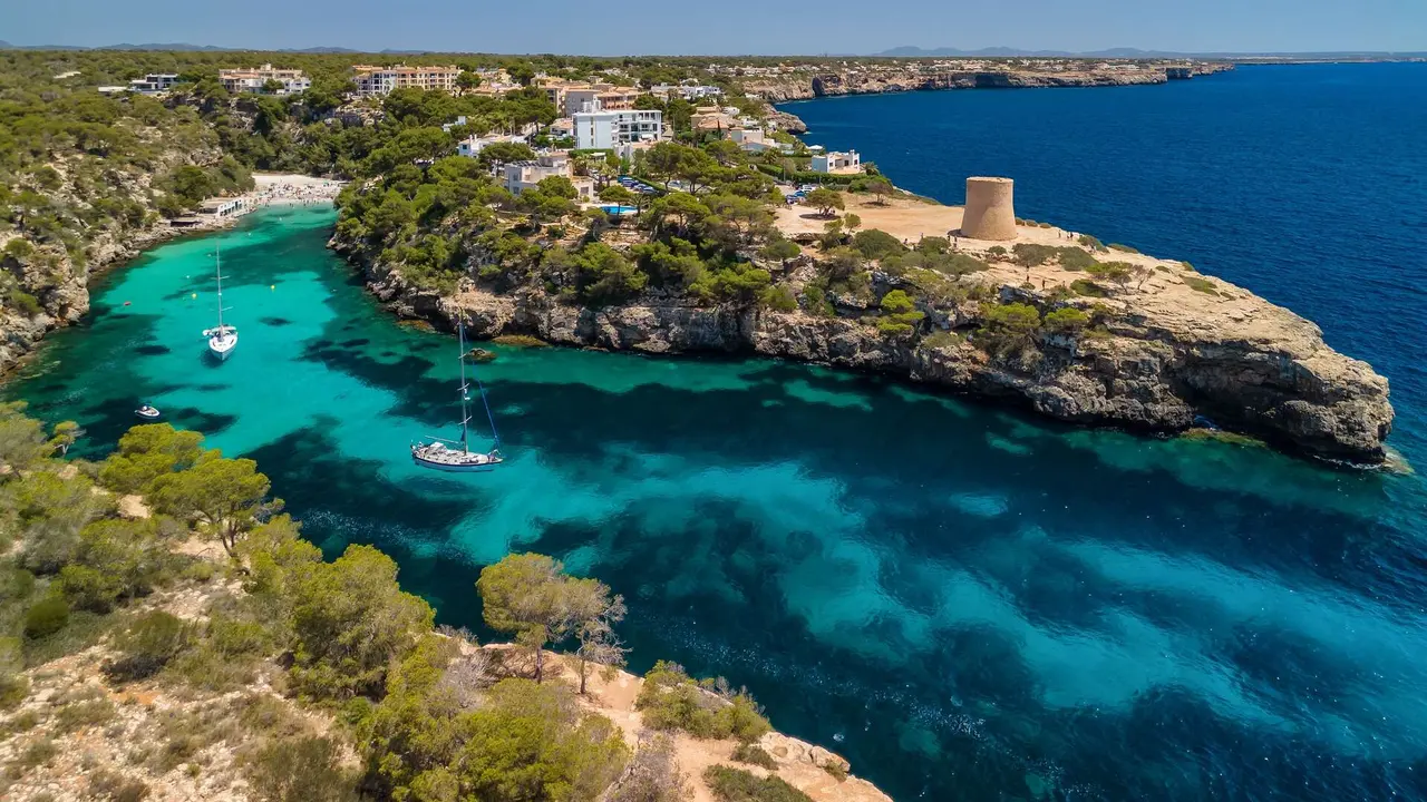 Bah&iacute;a de Cala Pi en Mallorca. | Shutterstock