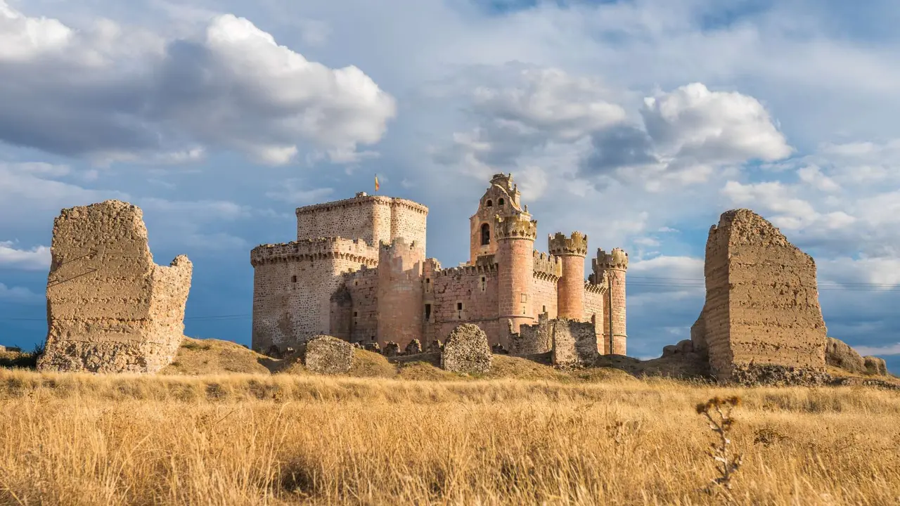 Castillo de Tur&eacute;gano. | Shutterstock