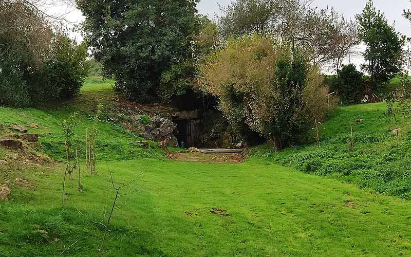 Entrada a la cueva