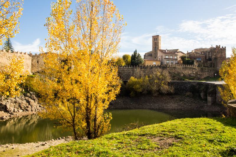 Buitrago de Lozoya en otoño
