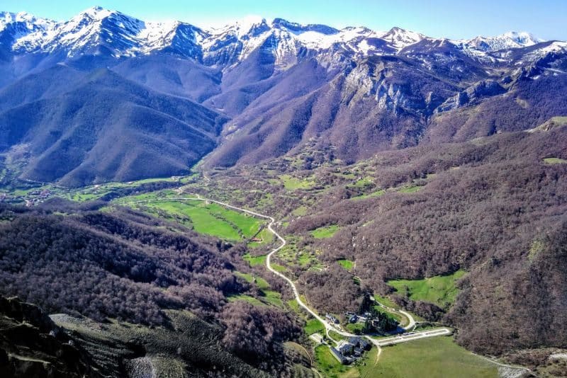 Vista de Fuente Dé, un pueblo muy aislado