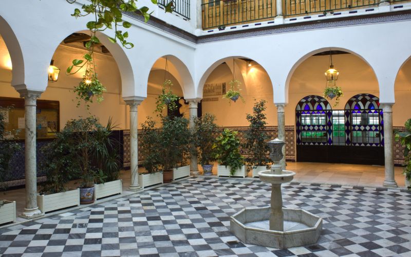 Patio del colegio San Francisco de Paula